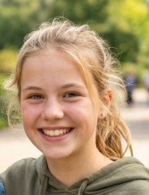 Portrait of Sara